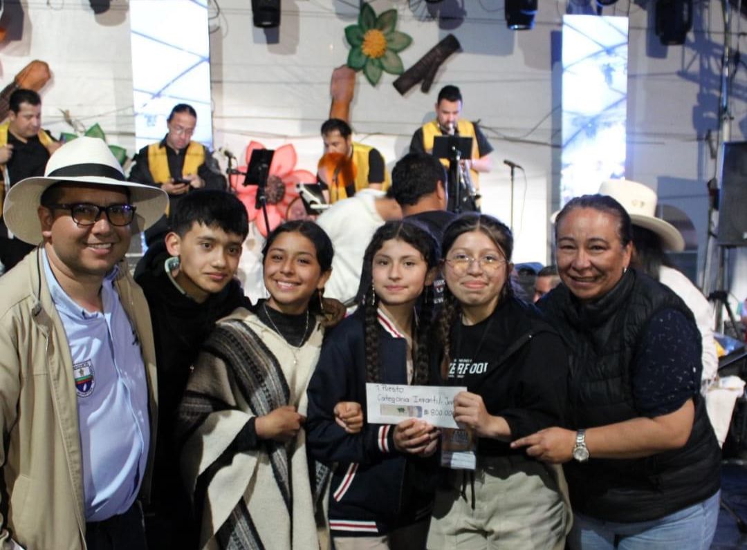 Machetá premió a los ganadores del XXXI Concurso Departamental de Música Guasca y Carranguera
