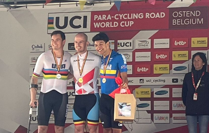 Juan José Betancourt ganó medalla bronce en la Copa Mundo de Paracycling 
