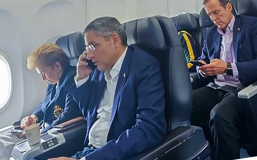 Impidieron despegar de Panamá a un vuelo con ex presidentes que iban a Venezuela para observar las elecciones
