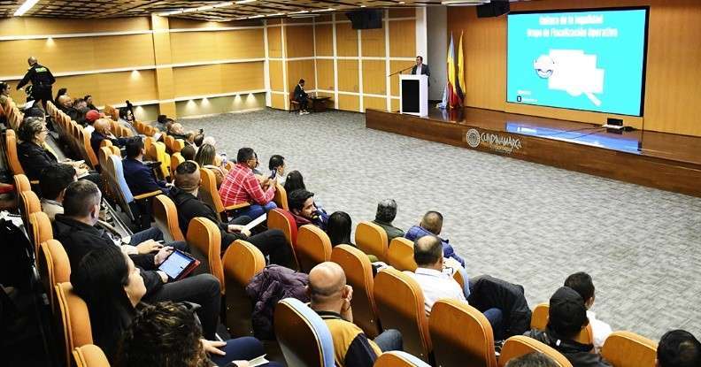 Cundinamarca y el Distrito unen fuerzas para combatir el licor adulterado y el contrabando en Bogotá