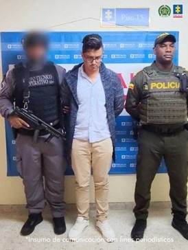 Judicializan a hombre por agredir y discriminar a agente de tránsito en Cali