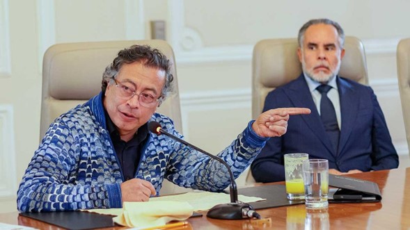 Rechazan el anuncio del presidente Gustavo Petro de convocar la consulta popular vía decreto