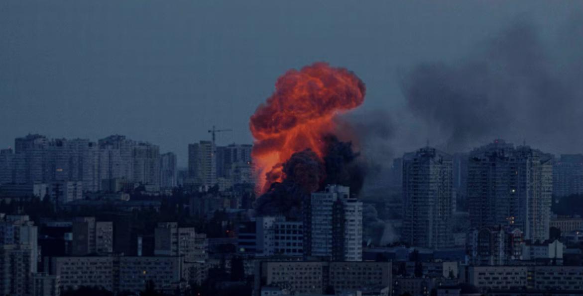 Rusia lanza ataque aéreo masivo contra Kiev