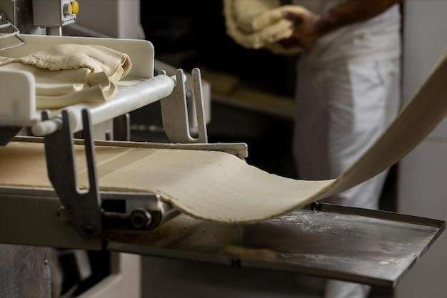 Reabren planta de raciones en Cota tras siete años de cierre