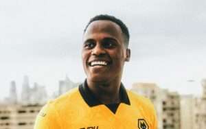 Jhon Arias fue presentado como nuevo jugador del Wolverhampton