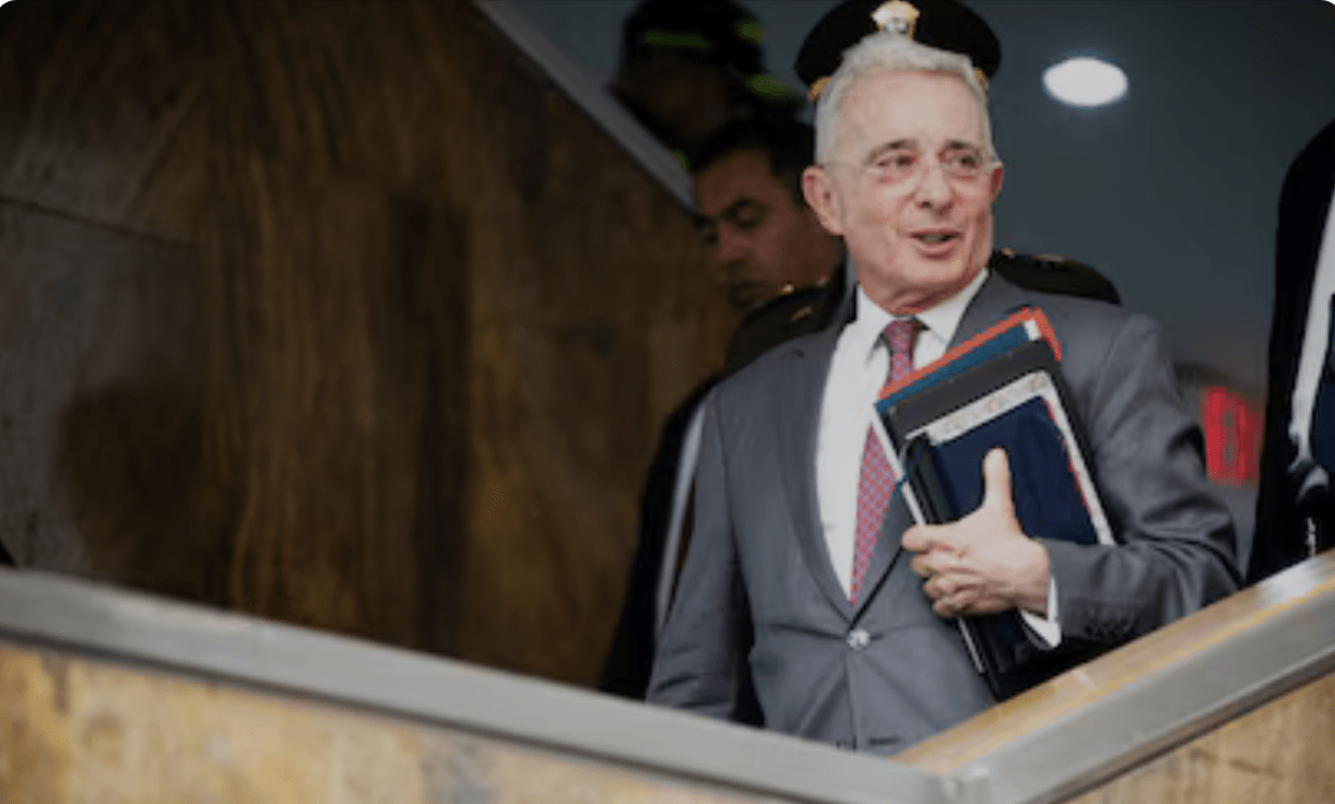 Equipo jurídico de Uribe radicó tutela ante el Tribunal Superior de Bogotá