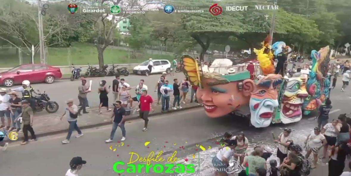 Tragedia en Girardot: una mujer murió y 14 personas resultaron heridas durante desfile