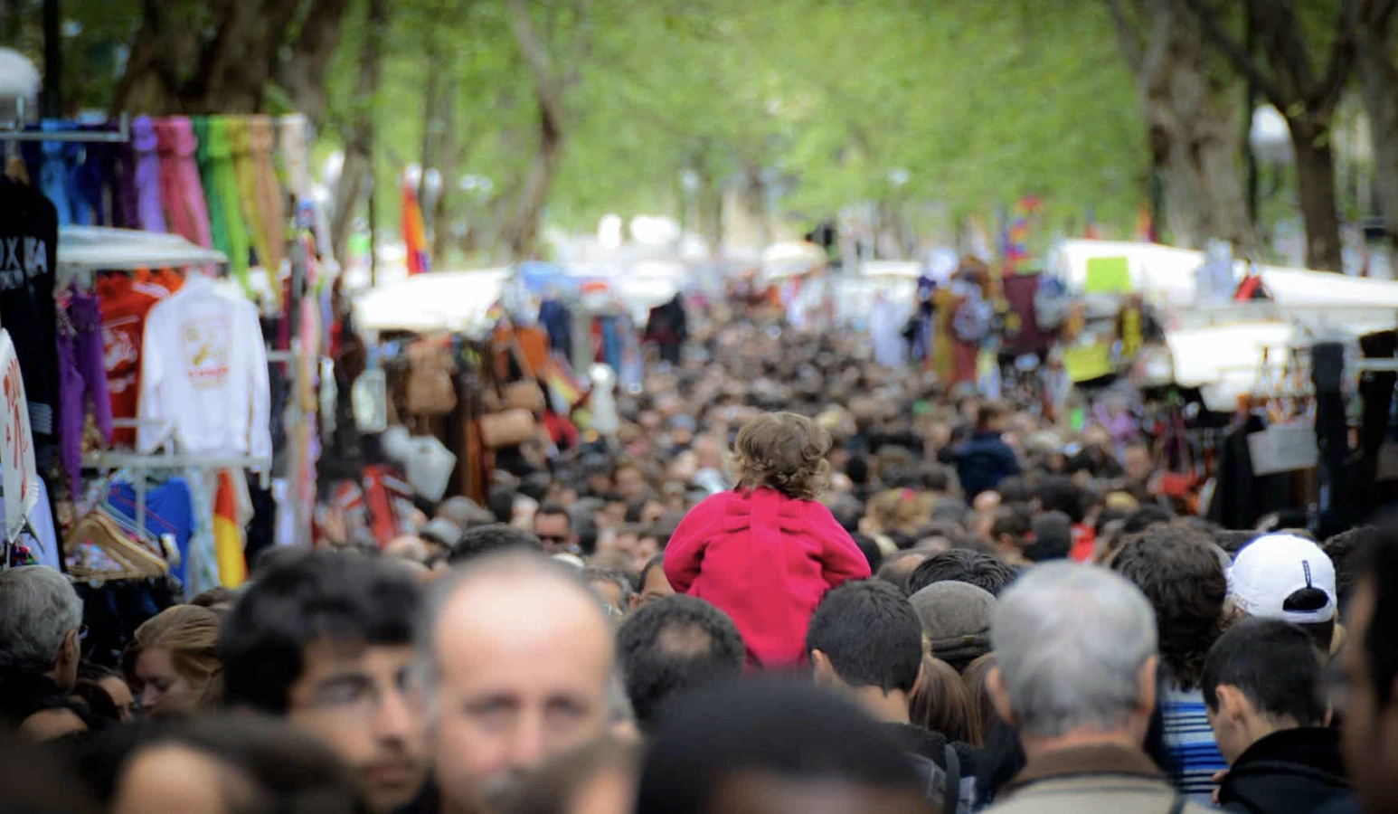 Regularización migratoria en España beneficiará a cerca de 500.000 personas