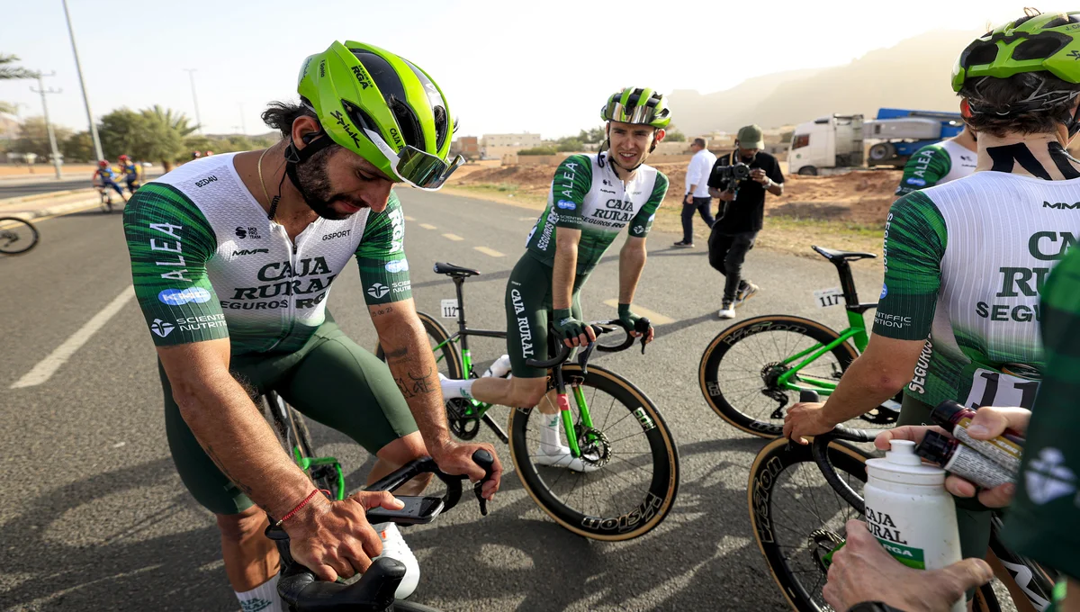 Fernando Gaviria se metió al top 5 de la general del AlUla Tour