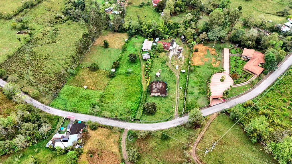 Inversión vial fortalece la conectividad de Manta, Cundinamarca