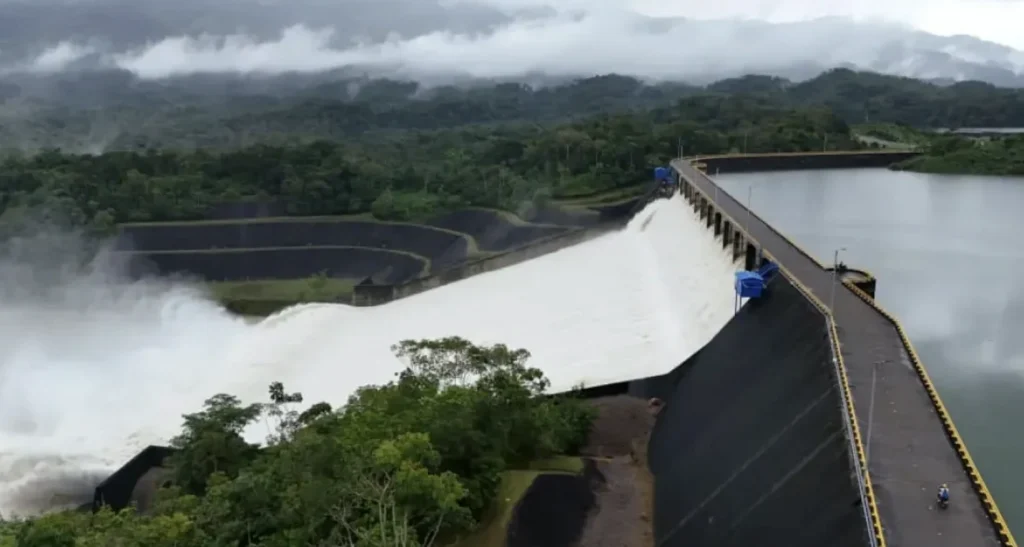 Gobierno ordena inspección a embalses durante emergencias invernales
