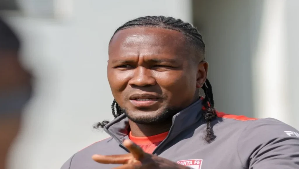 América y Santa Fe protagonizan este viernes el clásico de rojos