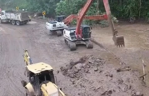 Habilitan paso en la vía Mosquera–La Mesa tras retirar lodo en ocho puntos críticos