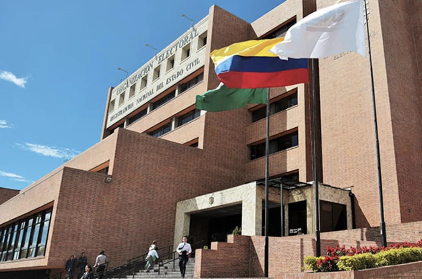 CNE finaliza el escrutinio: De la Espriella obtuvo 10,3 millones de votos y Cepeda 9,7 millones