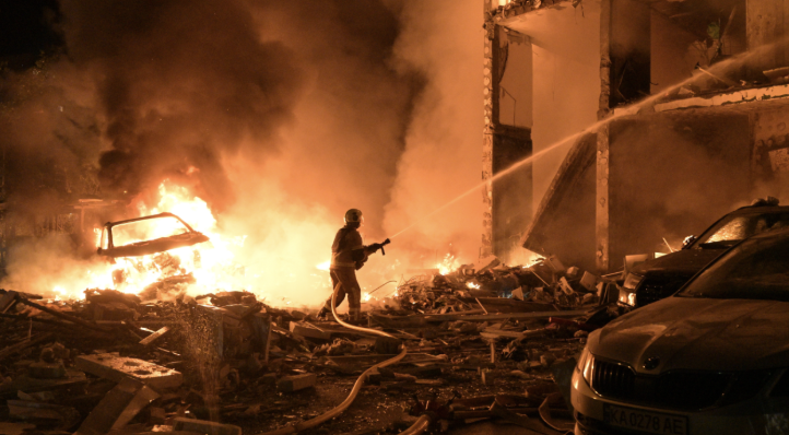 Ataque ruso contra Kiev deja al menos 10 muertos y 46 heridos 