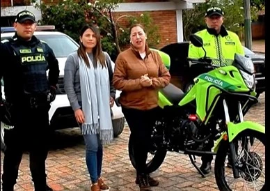 Nueva motocicleta apoyará labores de vigilancia de la Policía en Sesquilé